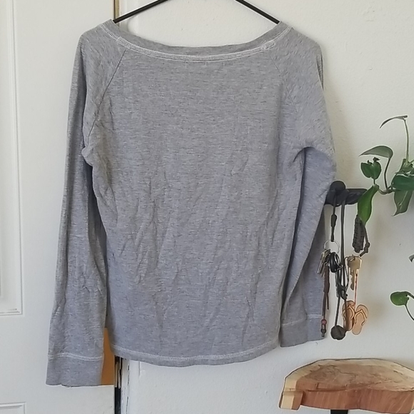 Gray long sleeves skull sweatshirt top - Picture 7 of 7